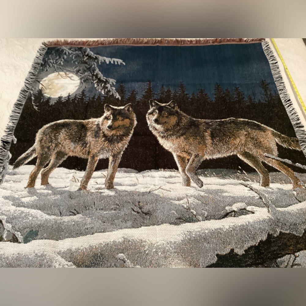 🔵 Vintage & New - Moon Rise Wolves Woven Tapestry Throw - Rare - Christmas Gift - Picture 6 of 14